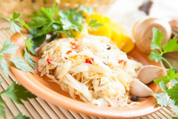 Salade de gingembre et de chou au menu des hommes ayant des problèmes de puissance